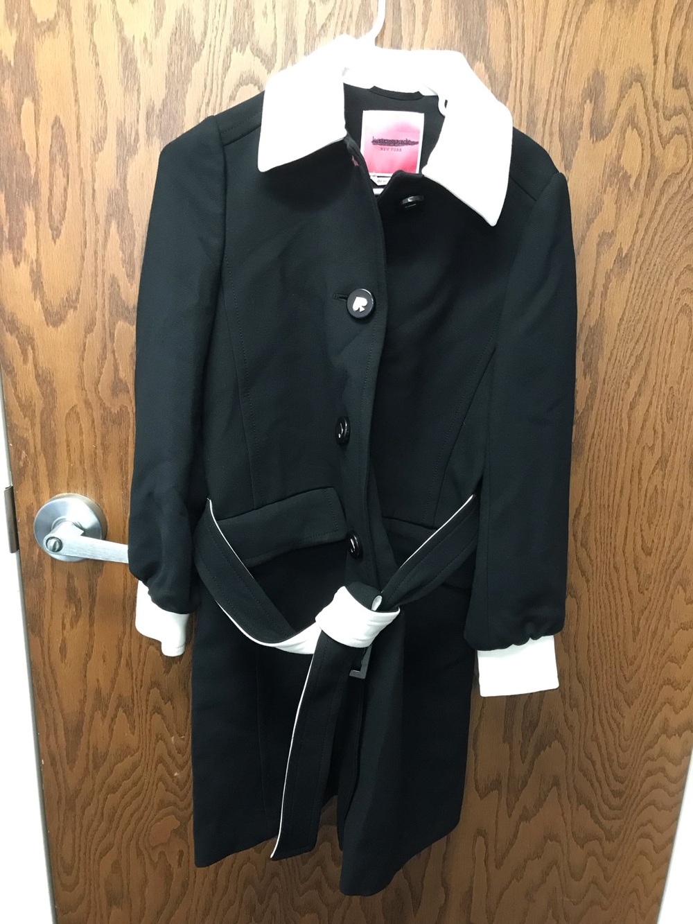 Kate Spade New York Black Trench Coat with contrasting white collar and cuffs 00